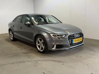 Voiture accidenté Audi A3 LIMOUSINE 30 TFSI Sport Lease Edition 2018/11