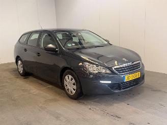 Vaurioauto  passenger cars Peugeot 308 1.2 PureTech Access 2016/2