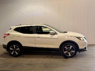 Nissan Qashqai 1.2 Connect Edition picture 2