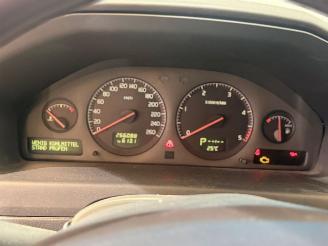 Volvo V-70 2.4 D5 AWD Geartronic C.L. picture 13