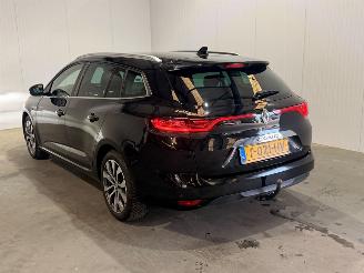 uszkodzony samochody osobowe Renault Mégane 1.3 TCe 140 Techno 2023/6