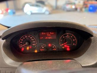 Peugeot Boxer 435 2.0 BlueHDI L2H2 Pro DC picture 16