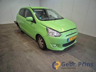 krockskadad bil auto Mitsubishi Space-star Space Star (A0), Hatchback, 2012 1.2 12V 2015/1