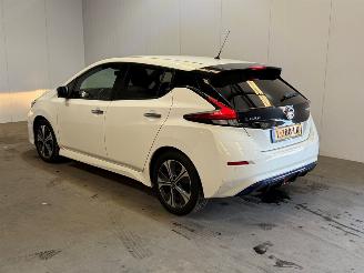 Schadeauto Nissan Leaf N-Connecta 40 kWh 2021/6