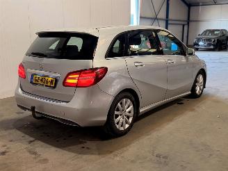 Mercedes B-klasse 180d Lease Edition picture 3