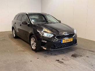 krockskadad bil auto Kia Ceed 1.0 T-GDi DynamicLine 2020/11