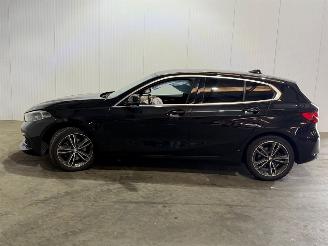 BMW 1-serie 118i High Executive picture 6