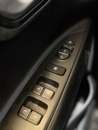 Kia Stonic 1.0 T-GDi ExecutiveLine picture 20