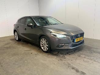 Unfallwagen Mazda 3 2.0 SkyActiv-D 150 GT-M 2017/9