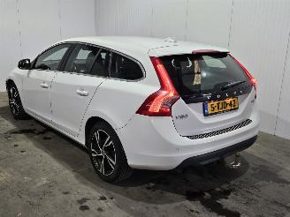 škoda osobní automobily Volvo V-60 2.0 D3 20V Combi/o  Diesel 1.984cc 120kW (163pk) FWD 2011/5
