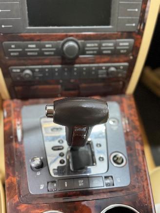 Volkswagen Phaeton 6.0 W12 5p. picture 13