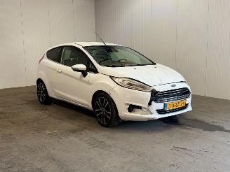 Vaurioauto  passenger cars Ford Fiesta 1.6 TDCi Lease Titanium 2014/10