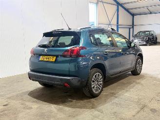 Peugeot 2008 1.2 PureTech Blue Lion picture 3