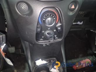 Toyota Aygo Aygo (B40), Hatchback, 2014 1.0 12V VVT-i picture 8