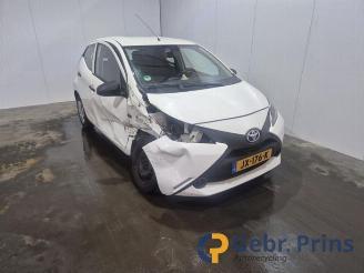 Toyota Aygo Aygo (B40), Hatchback, 2014 1.0 12V VVT-i picture 2