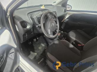 Toyota Aygo Aygo (B40), Hatchback, 2014 1.0 12V VVT-i picture 10