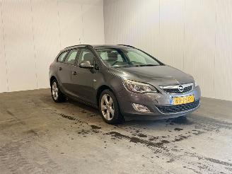 uszkodzony samochody osobowe Opel Astra SPORTS TOURER 1.4 Turbo Edition 2011/3