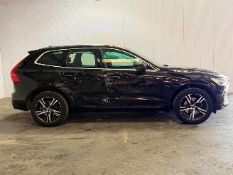 Volvo Xc-60 2.0 T5 AWD R-Design picture 2