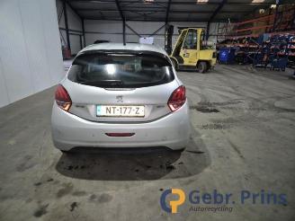 Peugeot 208 208 I (CA/CC/CK/CL), Hatchback, 2012 / 2019 1.2 Vti 12V PureTech 82 picture 4