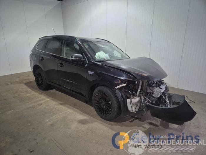 Mitsubishi Outlander Outlander (GF/GG), SUV, 2012 / 2022 2.0 16V PHEV 4x4
