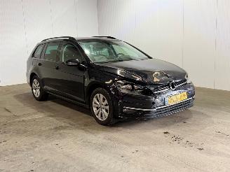 Unfallwagen Volkswagen Golf 1.0 TSI Comfortline 2017/4
