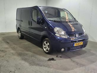 damaged passenger cars Renault Trafic 1.9 dCi L1H1 2005/3