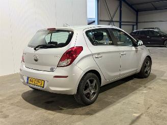 Hyundai I-20 1.2 i-Motion picture 3