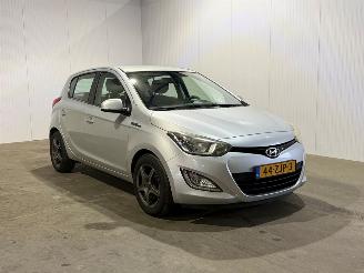 Unfallwagen Hyundai I-20 1.2 i-Motion 2012/11