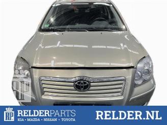 Vrakbiler auto Toyota Avensis Avensis Wagon (T25/B1E), Combi, 2003 / 2008 1.8 16V VVT-i 2005/6