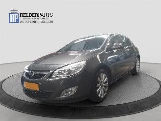  Opel Astra 1.4 TURBO 2011/4