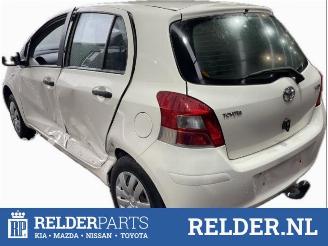 Toyota Yaris Yaris II (P9), Hatchback, 2005 / 2014 1.0 12V VVT-i picture 4