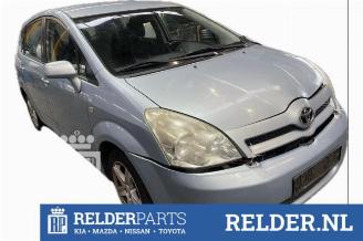 Salvage car Toyota Corolla-verso Corolla Verso (R10/11), MPV, 2004 / 2009 1.8 16V VVT-i 2006/8