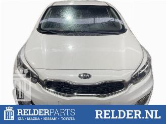 Salvage car Kia Cee d Cee'd (JDB5), Hatchback 5-drs, 2012 / 2018 1.4 CRDi 16V 2015/1