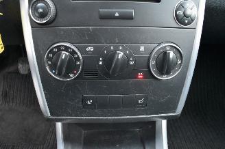 Mercedes B-klasse B-150 picture 14