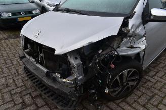 Peugeot 108 1.2 VTI     ONLY FOR PARTS picture 20