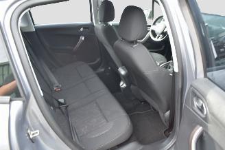 Peugeot 2008 1.2 VTI PURE TECH picture 17