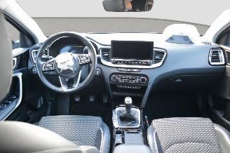 Kia Ceed 1.0 T-GDI picture 12