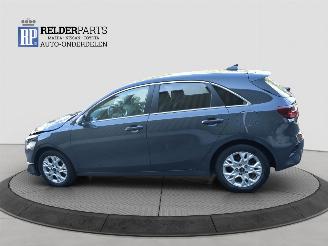 Kia Ceed 1.0 T-GDI picture 2