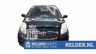 Vrakbiler auto Toyota Yaris Yaris II (P9), Hatchback, 2005 / 2014 1.0 12V VVT-i 2011/9