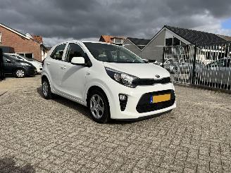 Damaged car Kia Picanto 1.0 DPi ComfortLine 5p 2021/9