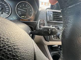 BMW  220i High Executive picture 27