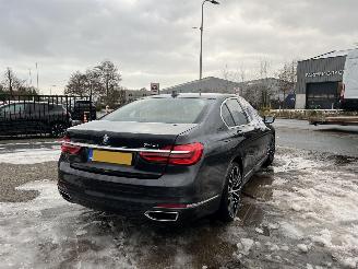 BMW 7-serie 740i High Executive Pano Waterschade picture 6