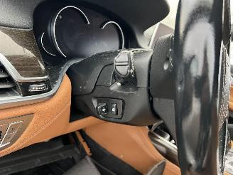 BMW 7-serie 740i High Executive Pano Waterschade picture 23