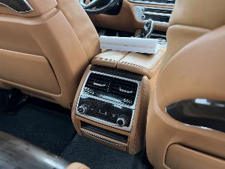 BMW 7-serie 740i High Executive Pano Waterschade picture 15