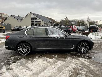 BMW 7-serie 740i High Executive Pano Waterschade picture 8
