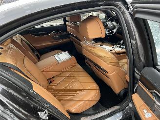 BMW 7-serie 740i High Executive Pano Waterschade picture 17