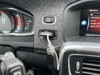 Volvo V-60 1.5 T3 R-Design picture 18