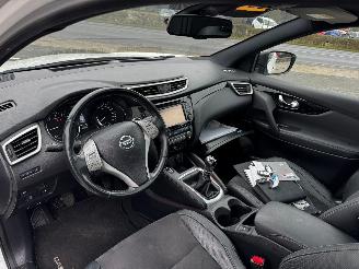 Nissan Qashqai 1.2 N-Vision | 76.377 KM | PANORAMA DAK | picture 24