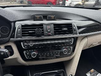 BMW 3-serie 330e High Executive Pano picture 17