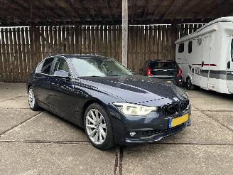 skadebil auto BMW 3-serie 330e High Executive Pano 2016/12